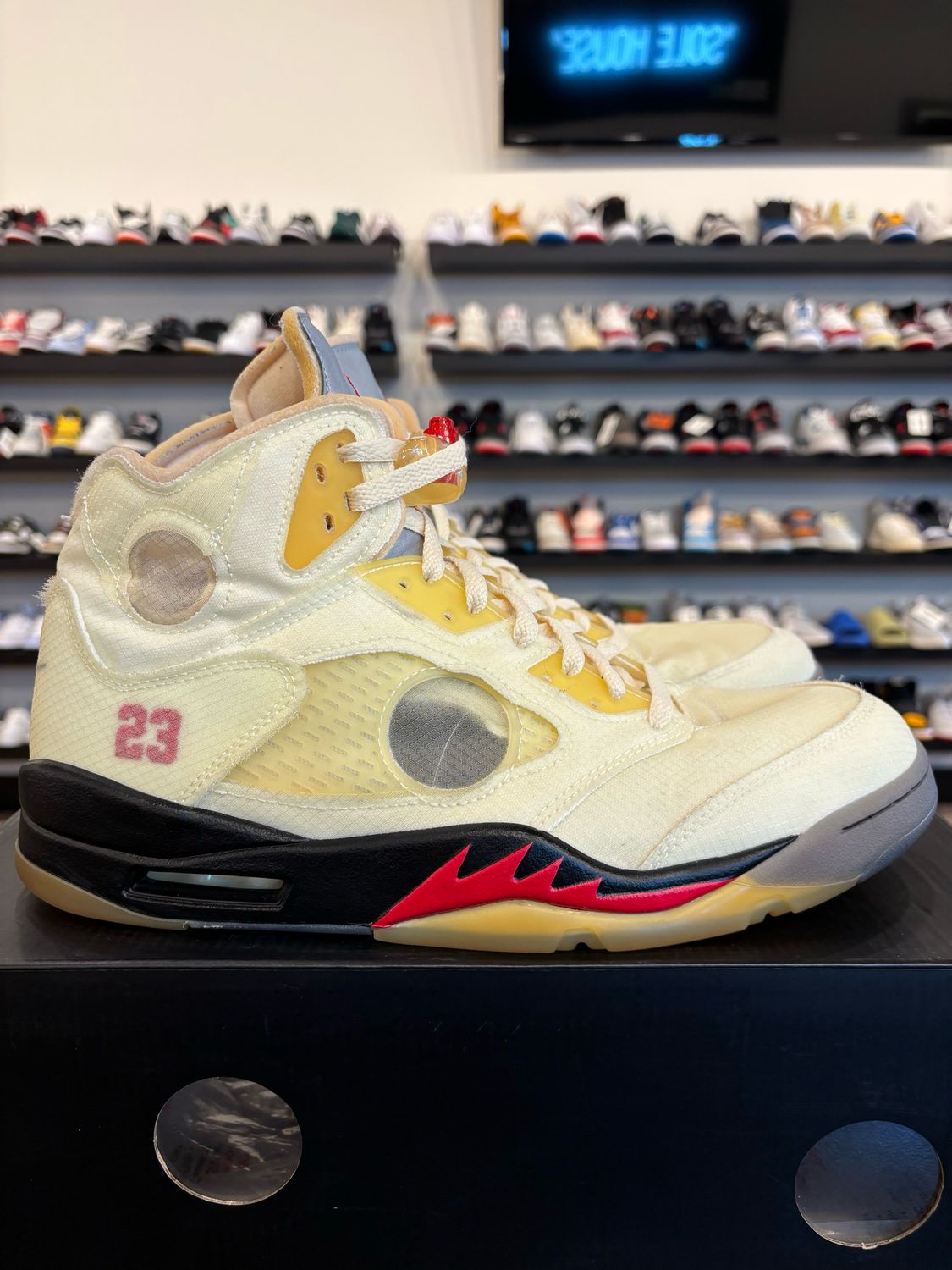 Jordan 5 Off-White Sail Size 12.5 Pre-Owned