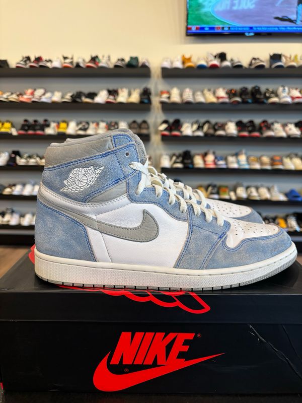 Jordan 1 Hyper Royal Size 12 Pre-Owned
