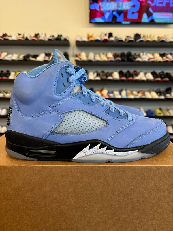 Jordan 5 University Blue Size 8.5 Pre-Owned (No Box)