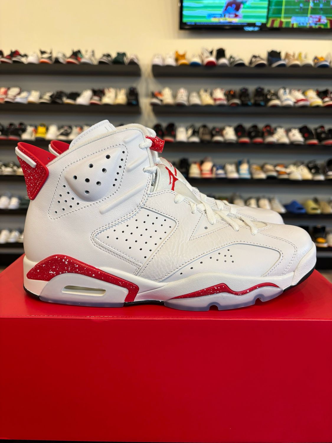 Jordan 6 Red Oreo Size 9.5 Brand New