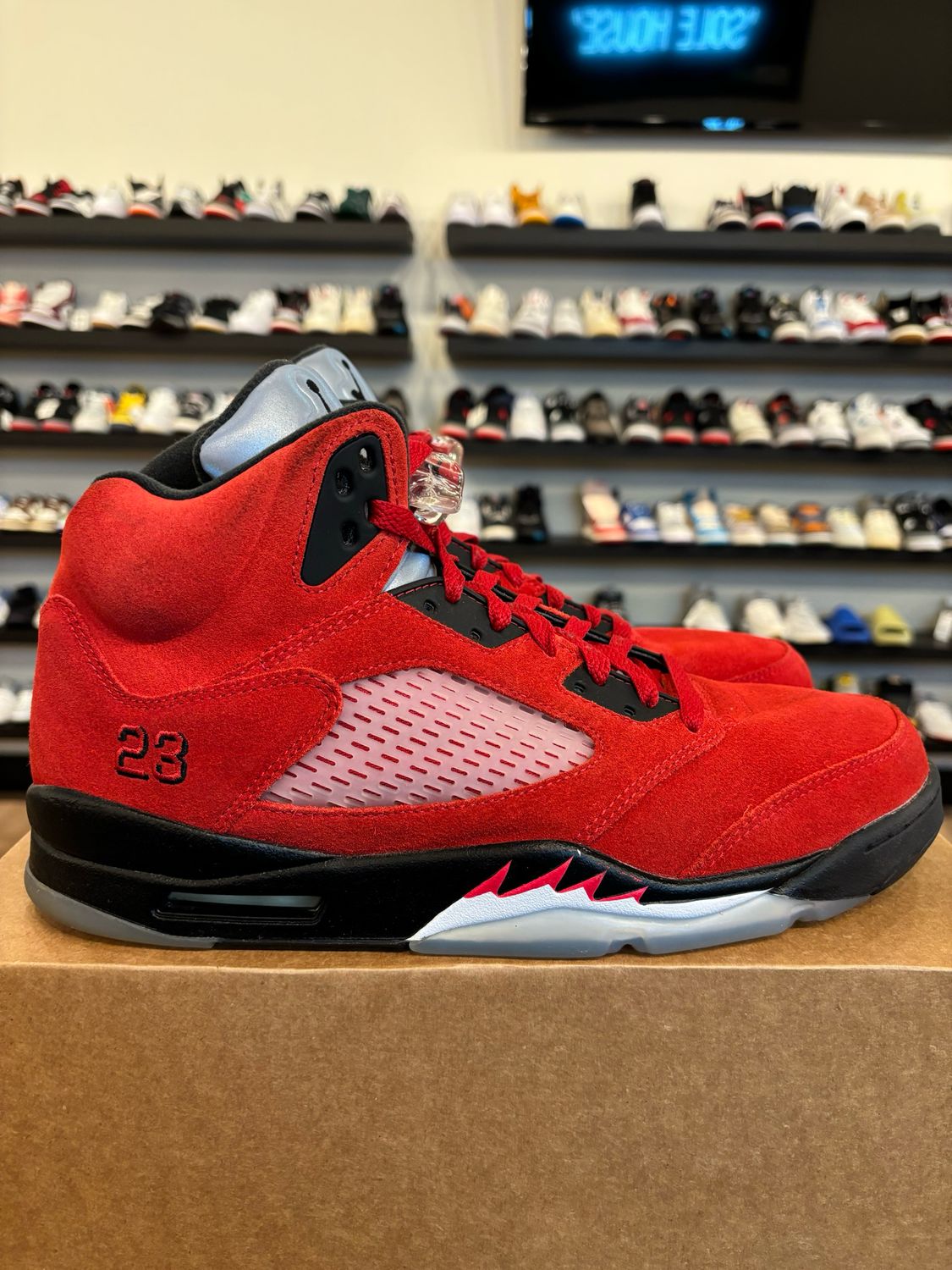 Jordan 5 Raging Bull Size 12 Pre-Owned (No Box)