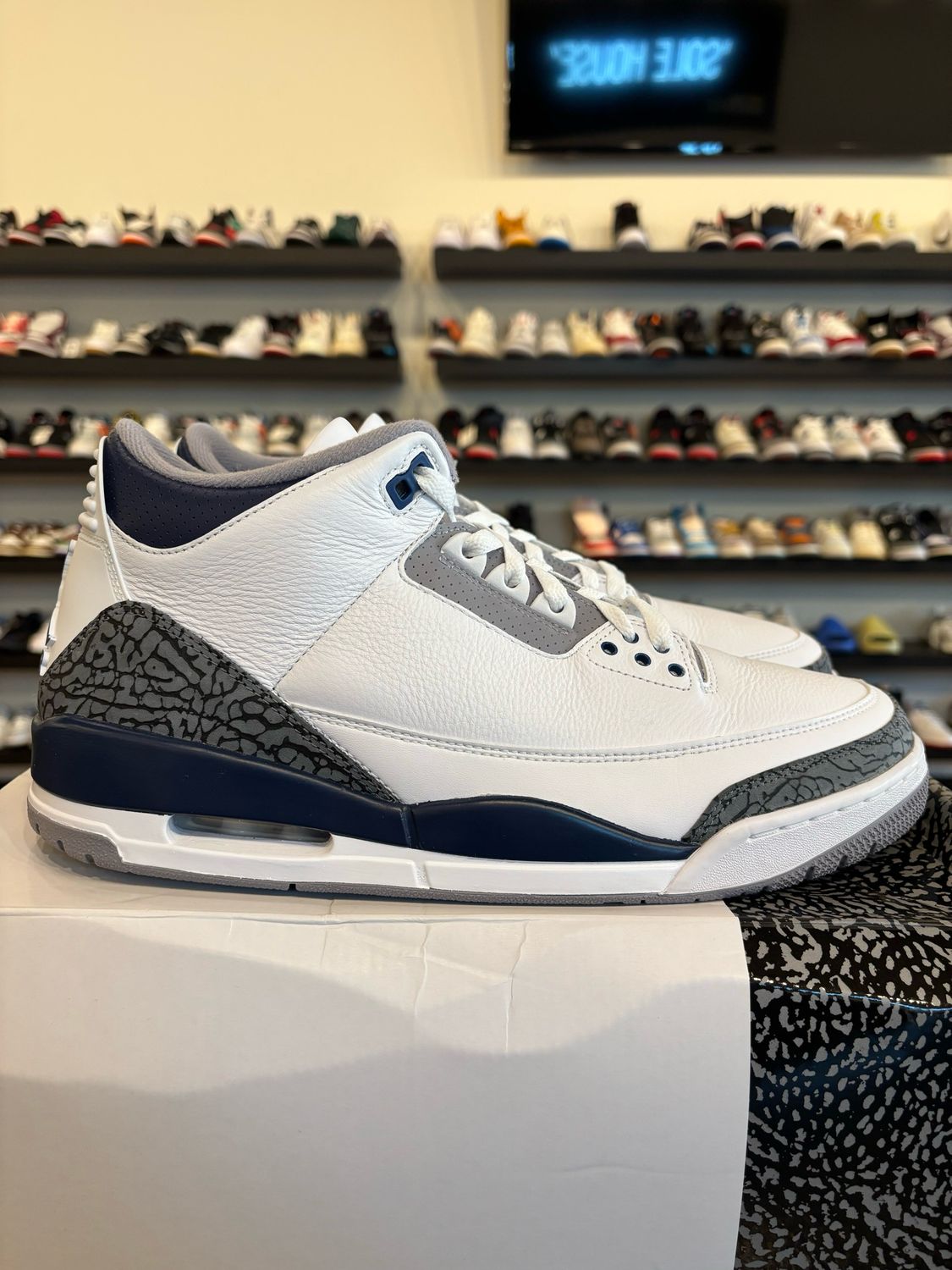 Jordan 3 Navy Size 12 Pre-Owned