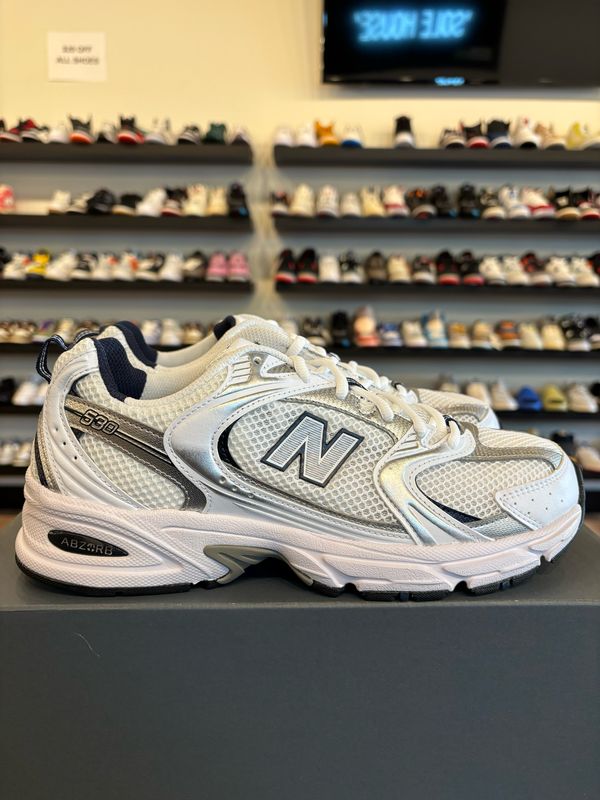 New Balance 530 White Size 8.5 (10W) Brand New