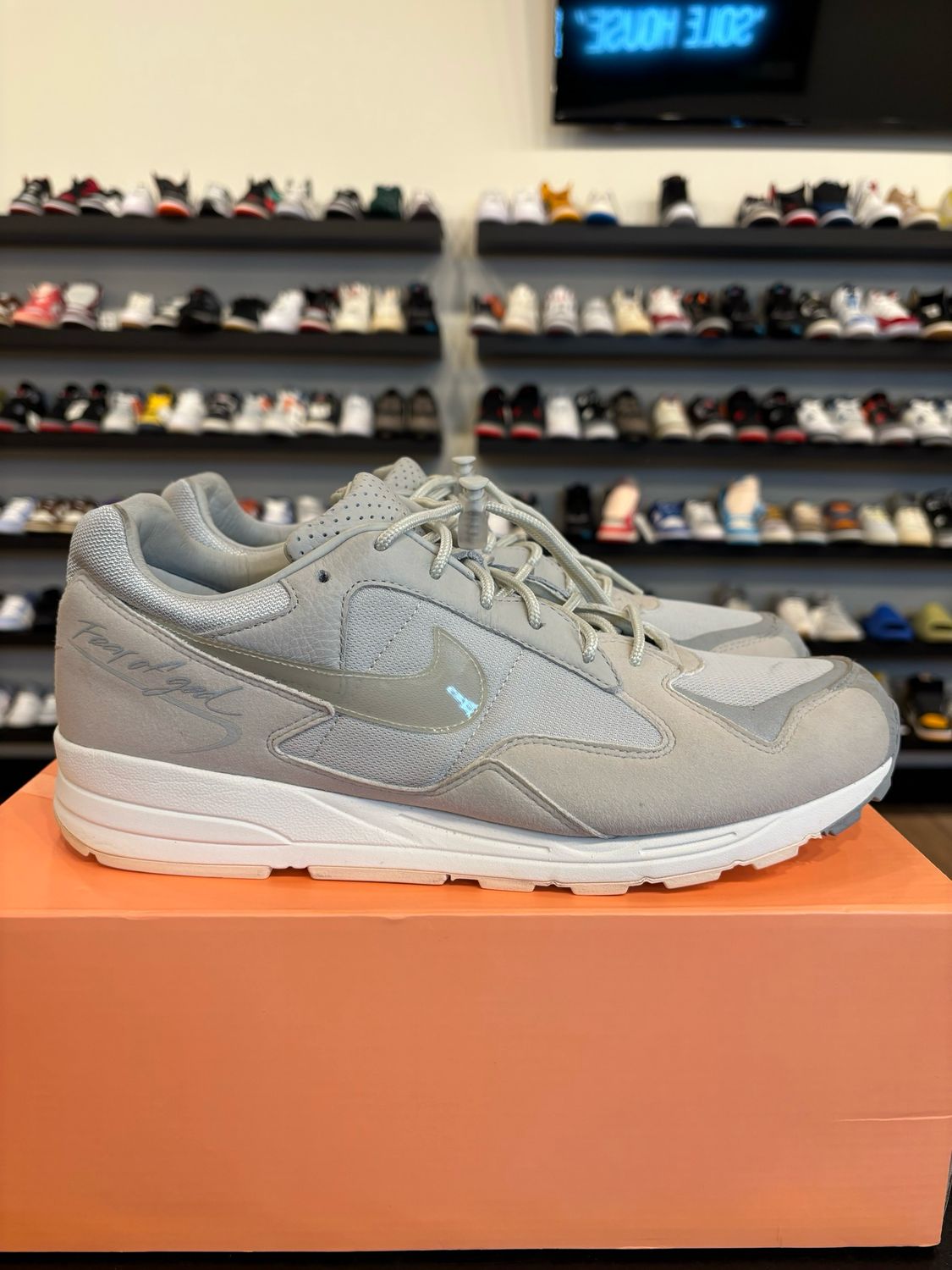 Nike FOG Skylon 2 Bone Size 12 Pre-Owned