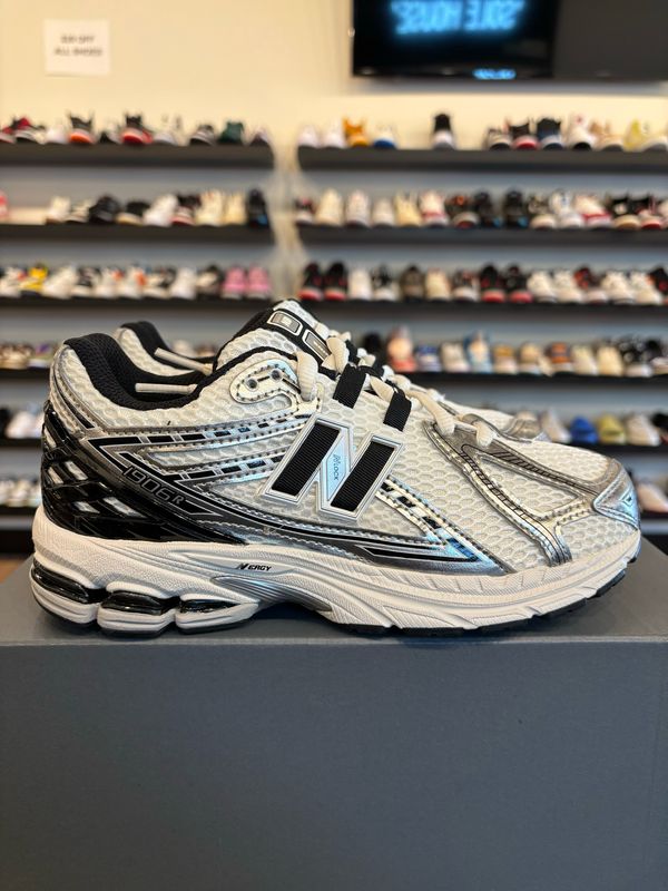 New Balance 1906R Grey Black Size 5Y (6.5W) Brand New