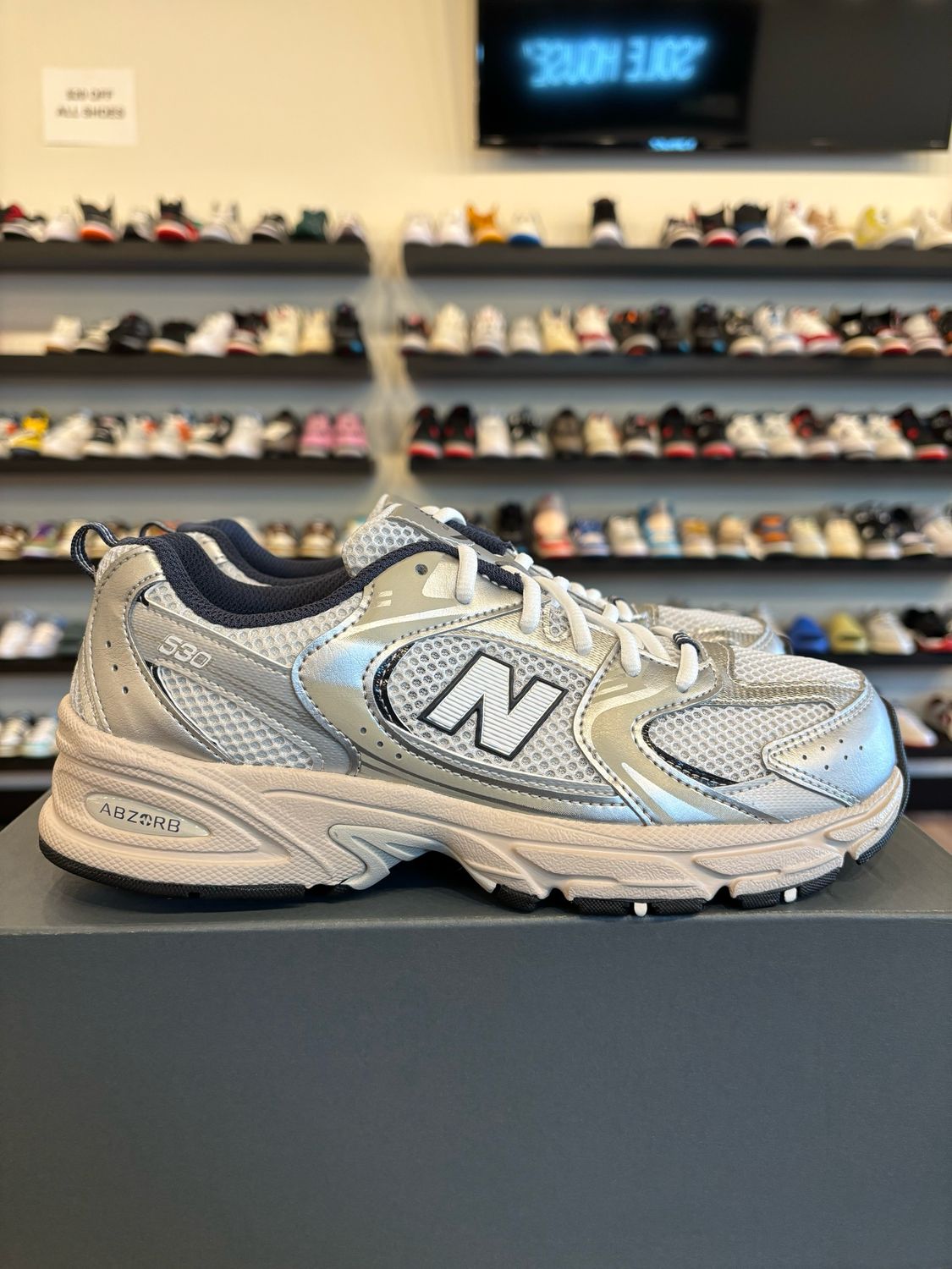 New Balance 530 Fog Navy Size 7Y (8.5W) Brand New