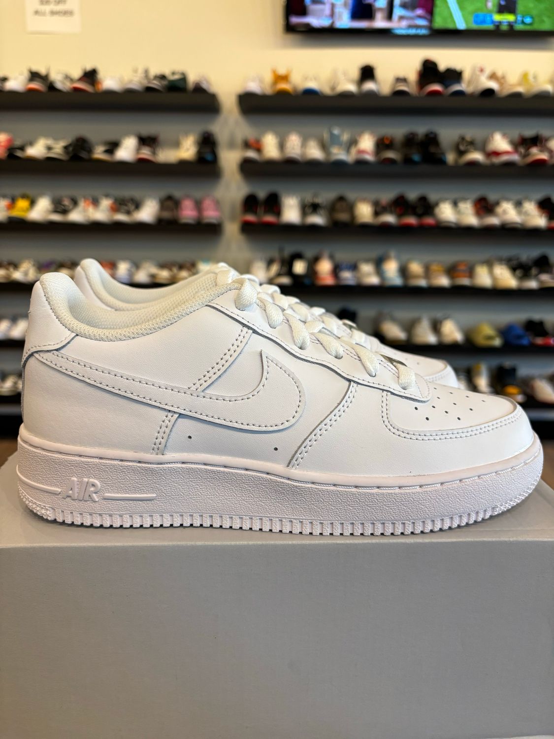 Nike Air Force 1 Low Triple White Size 6Y (7.5W) Brand New