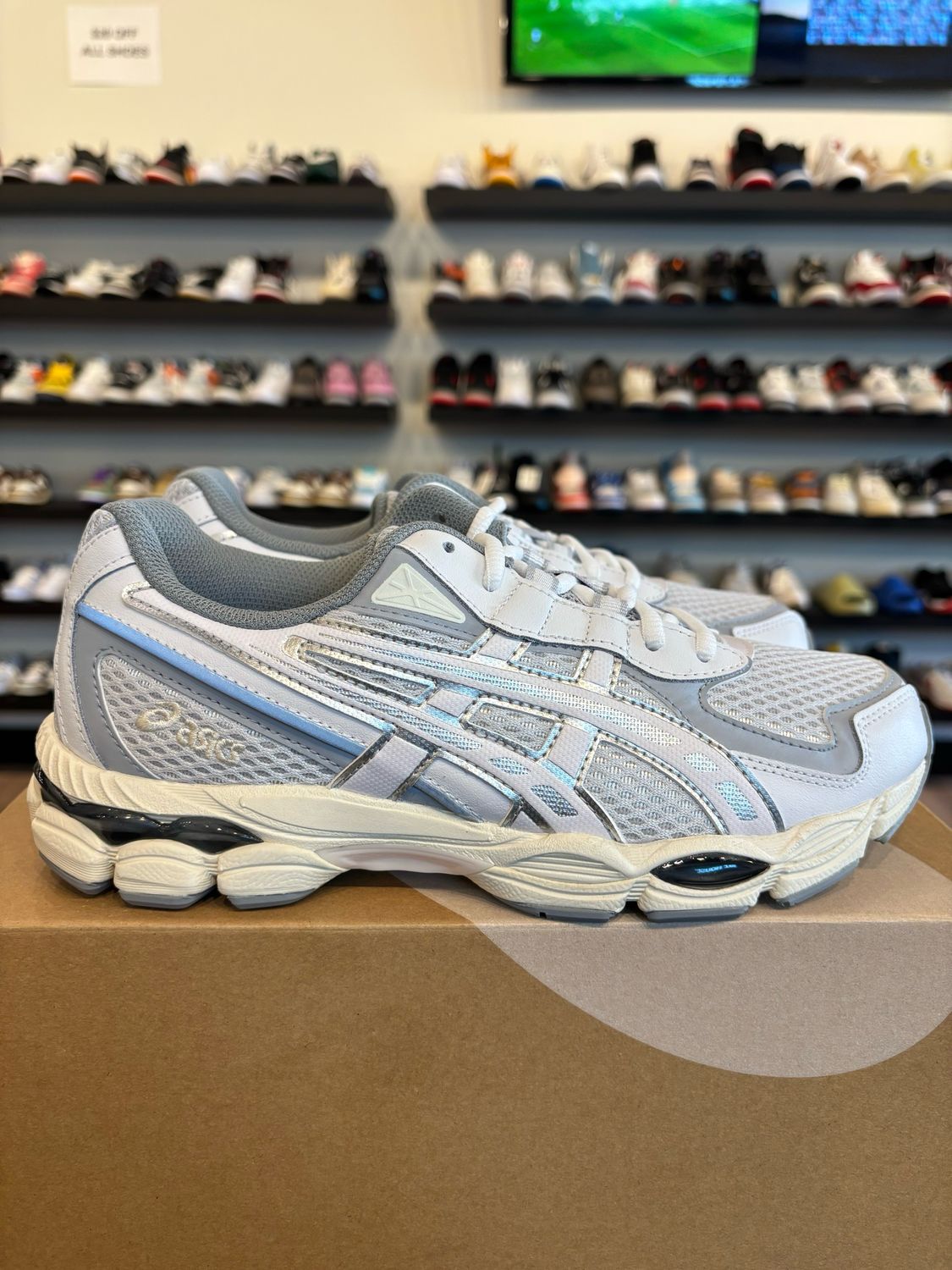 ASICS GEL-NYC 2055 White Grey Size 5.5Y (7W) Brand New