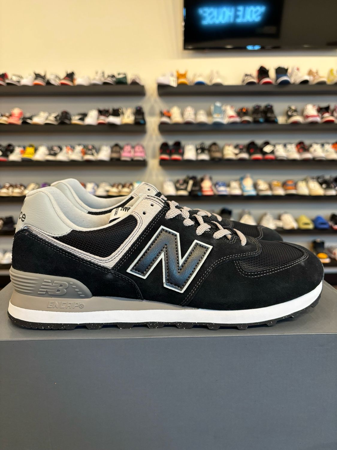 New Balance 574 Black White Size 12 Brand New