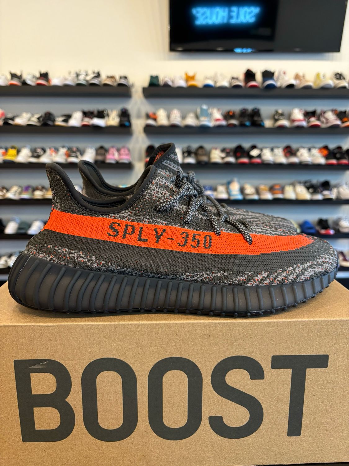 Yeezy 350 V2 Carbon Beluga Size 11.5 Brand New