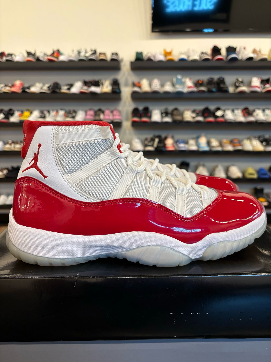 Jordan 11 Cherry 2022 Size 10.5 Pre-Owned