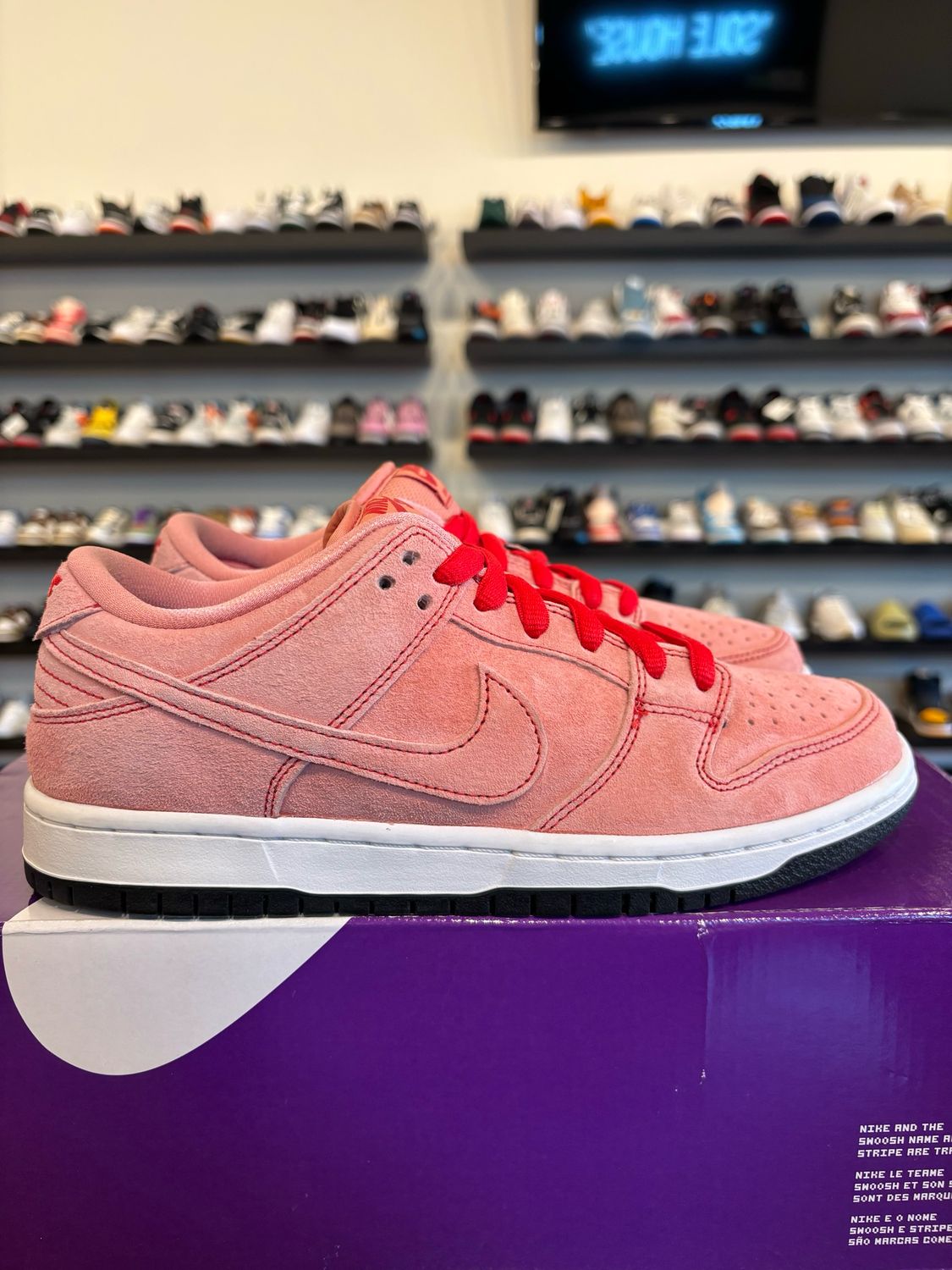 Nike SB Dunk Low Pink Pig Size 7.5 (9W) Pre-Owned