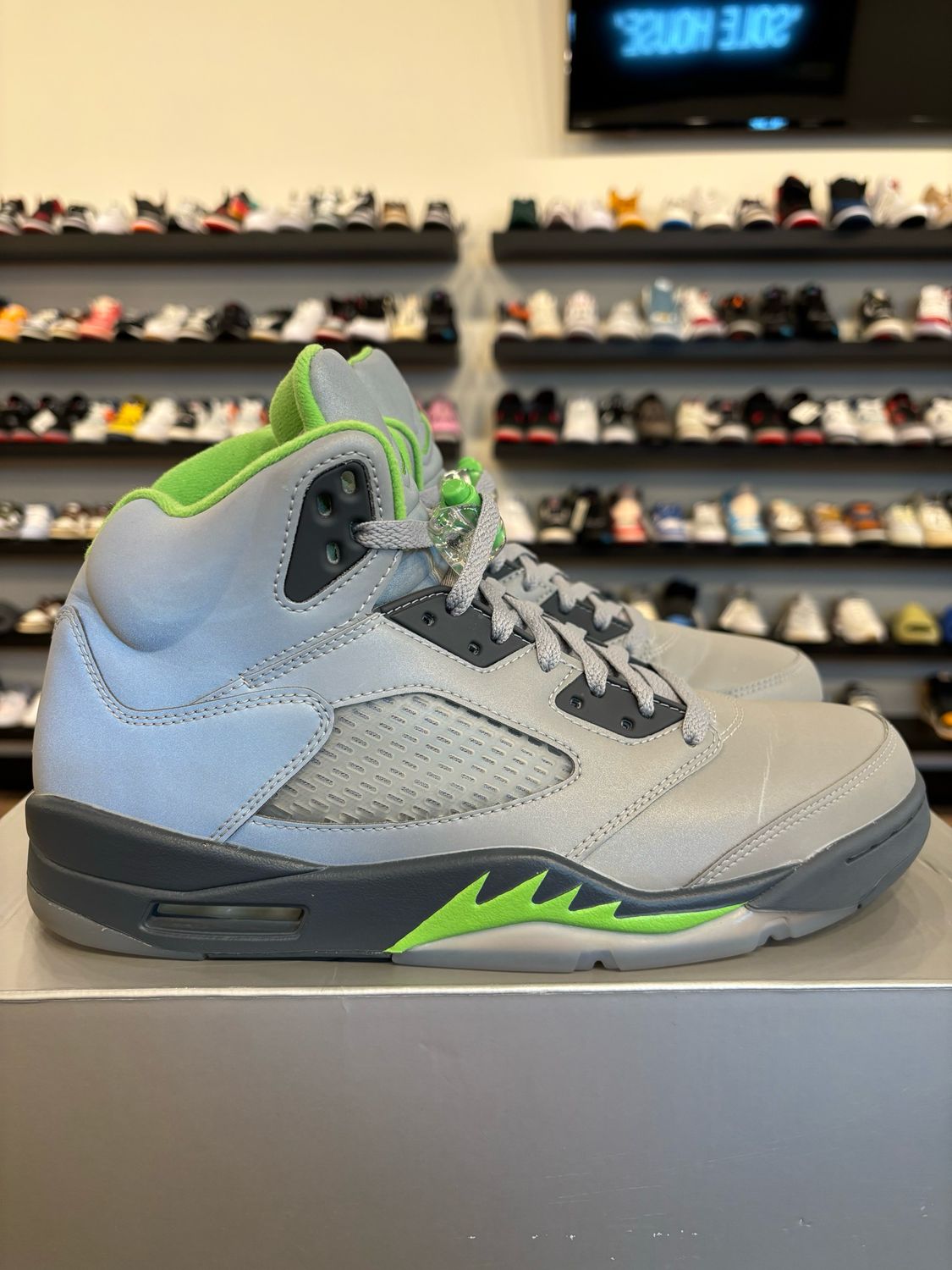 Jordan 5 Green Bean Size 10.5 Pre-Owned
