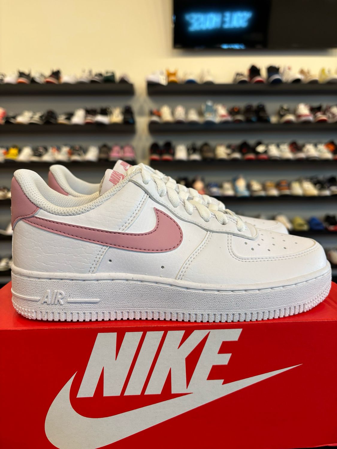 Nike Air Force 1 Low White Pink Size 4.5Y (6W) Brand New