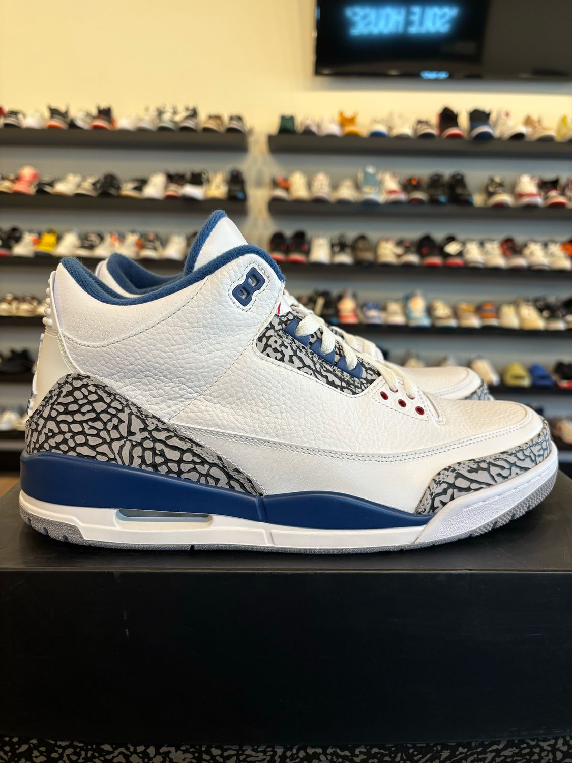 Jordan 3 True Blue (2011) Size 11 Brand New