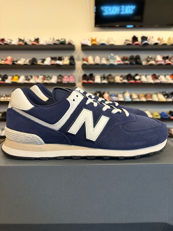 New Balance 574 Navy White Size 11.5 Brand New