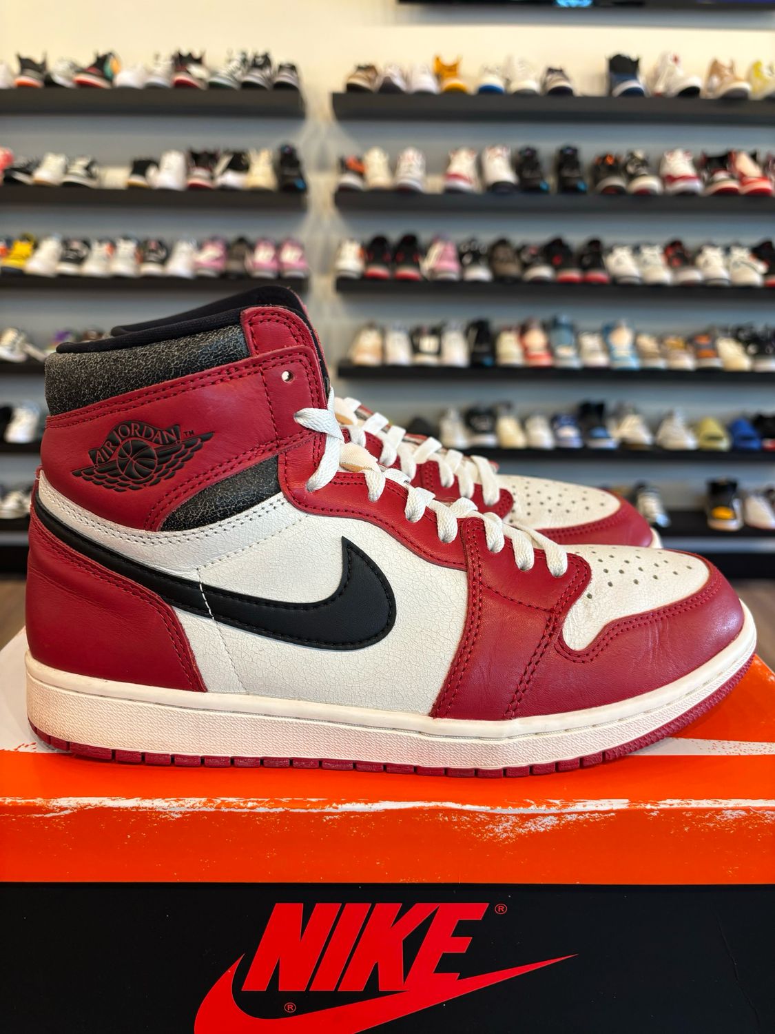 Jordan 1 Lost and Found Size 10 Pre-Owned