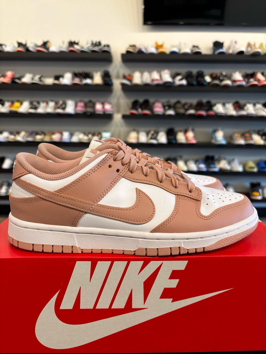 Nike Dunk Low Rose Whisper Size 7.5 (9W) Pre-Owned