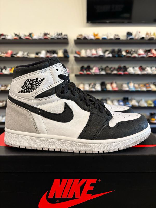 Jordan 1 Stage Haze Size 8 Pre-Owned