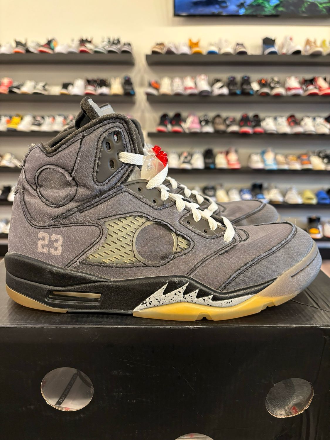 Jordan 5 Off-White Muslin Size 9.5 Pre-Owned