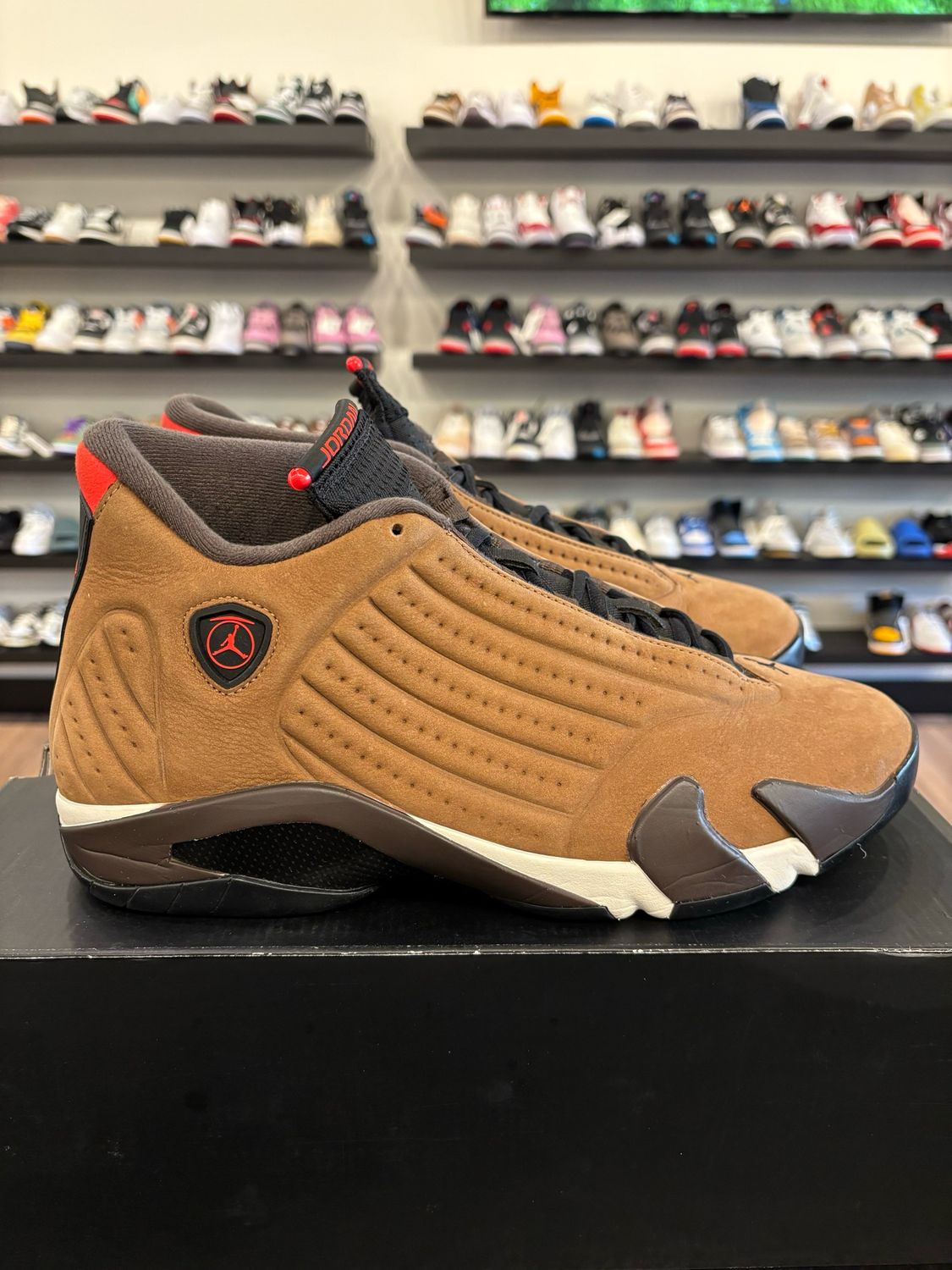Jordan 14 Winterized Brown Size 12 Pre-Owned