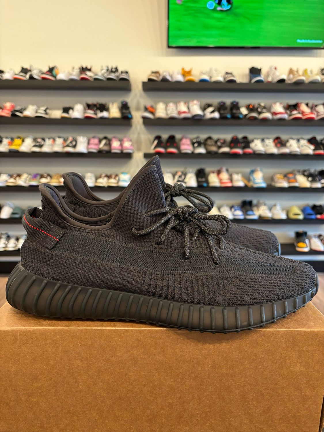 Yeezy 350 V2 Black Static Non Reflective Size 14 Pre-Owned (No Box)