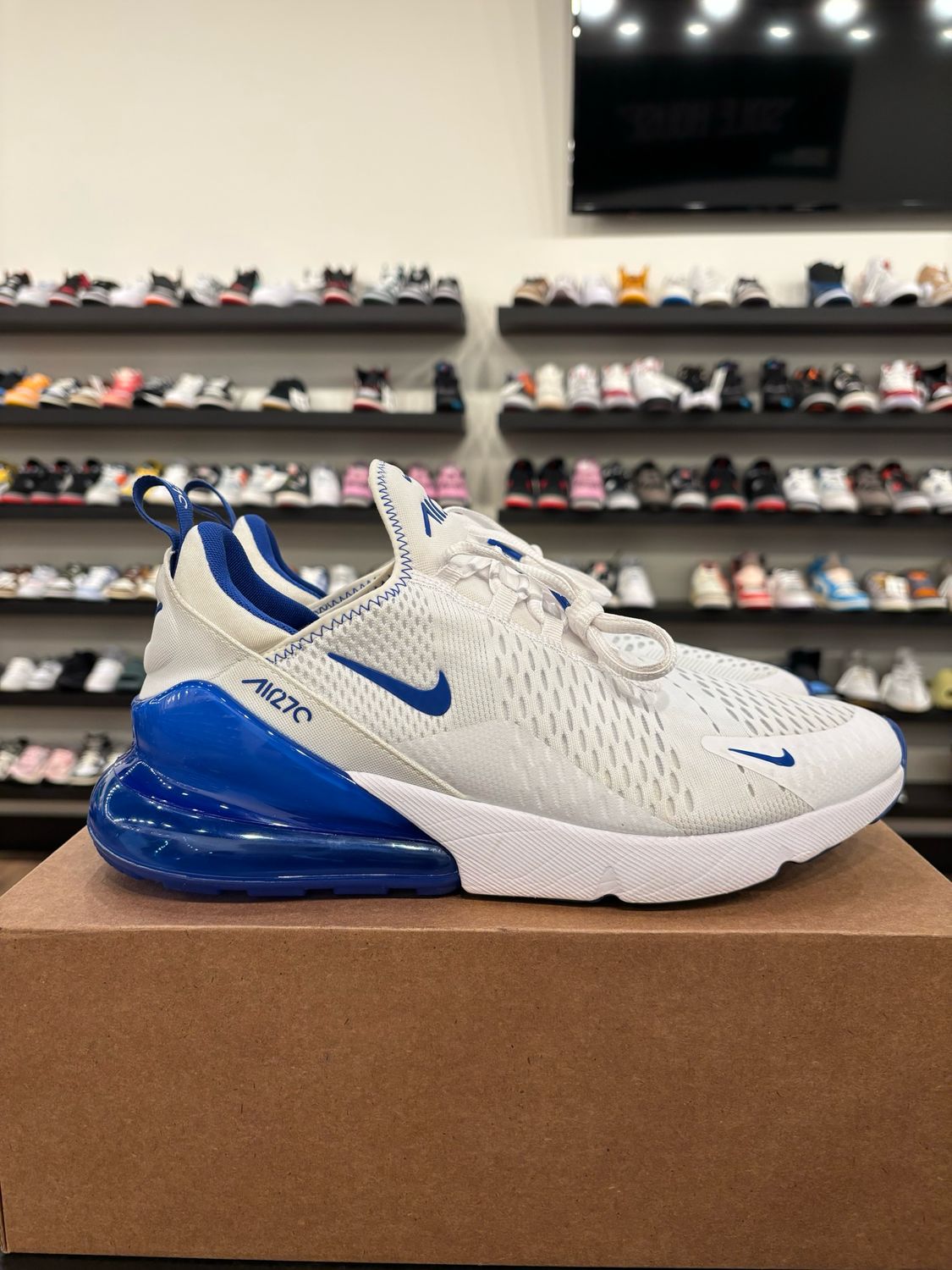 Nike Air Max 270 Size 12 Pre-Owned White Blue Pre-Owned (No Box)