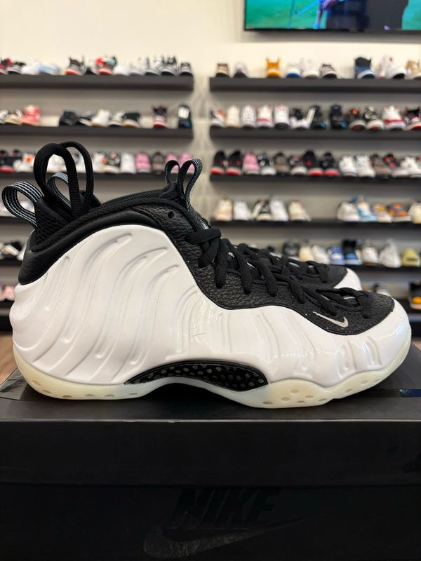 Nike Foamposite Penny PE Size 9.5 Pre-Owned