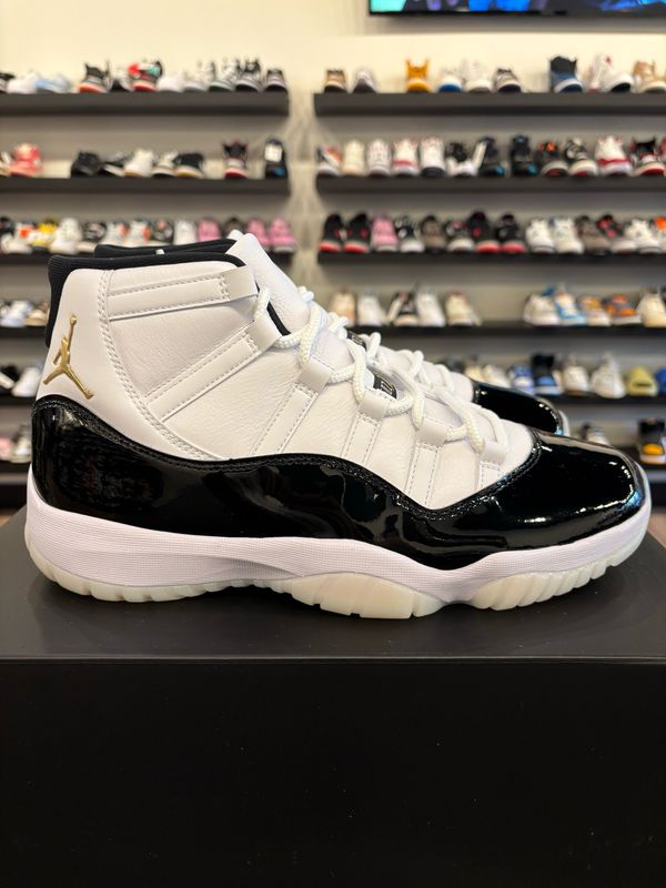 Jordan 11 Gratitude Size 11.5 Pre-Owned