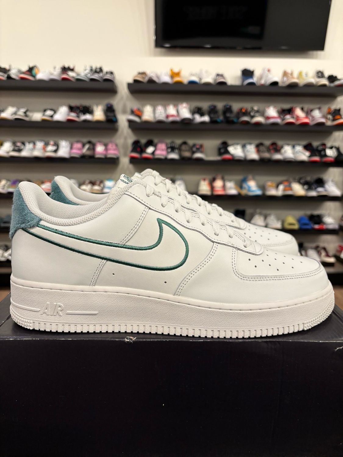 Nike Air Force 1 Low Resort and Sport Size 13 Brand New
