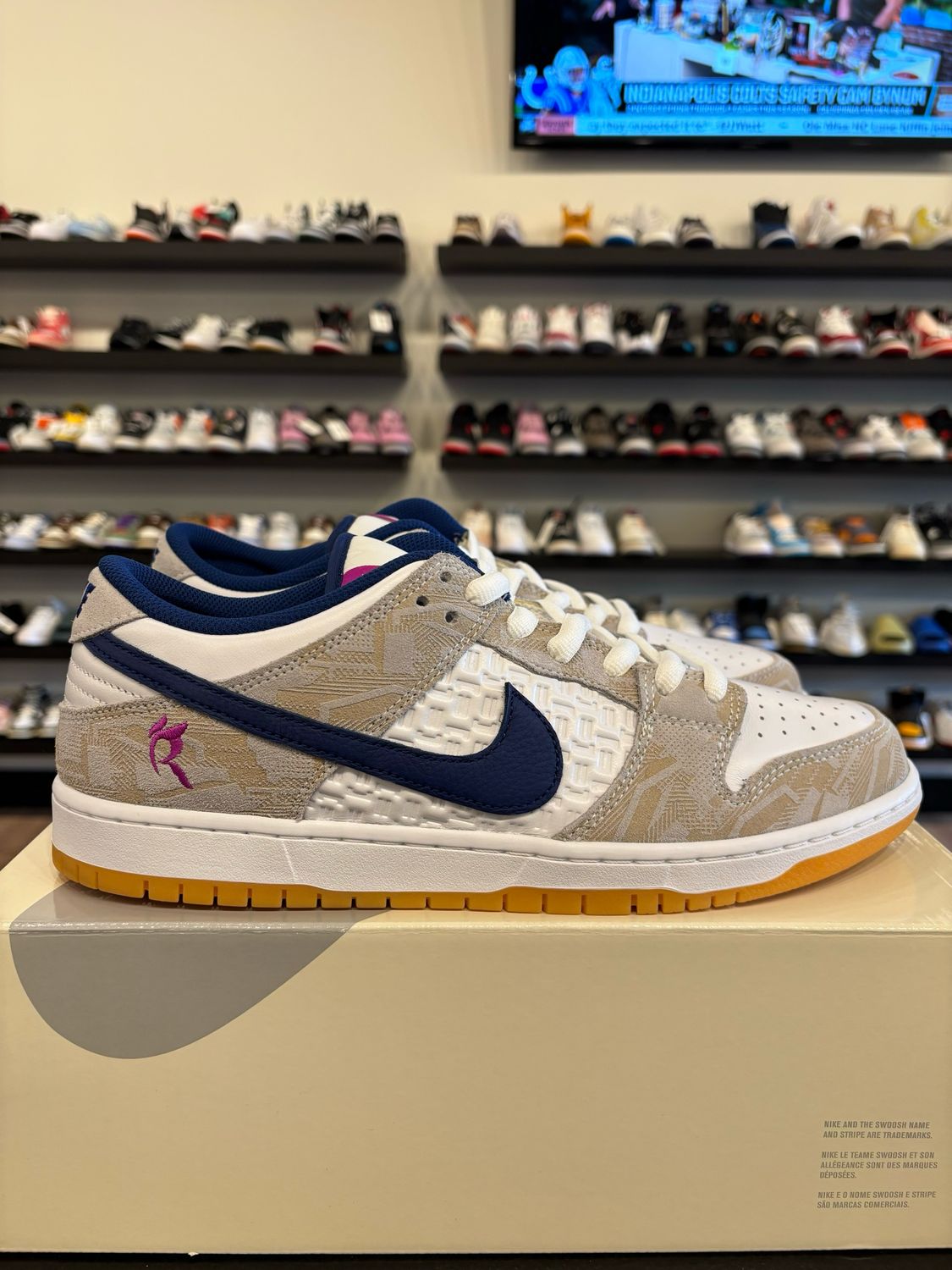 Nike SB Dunk Low Rayssa Leal Size 12 Pre-Owned