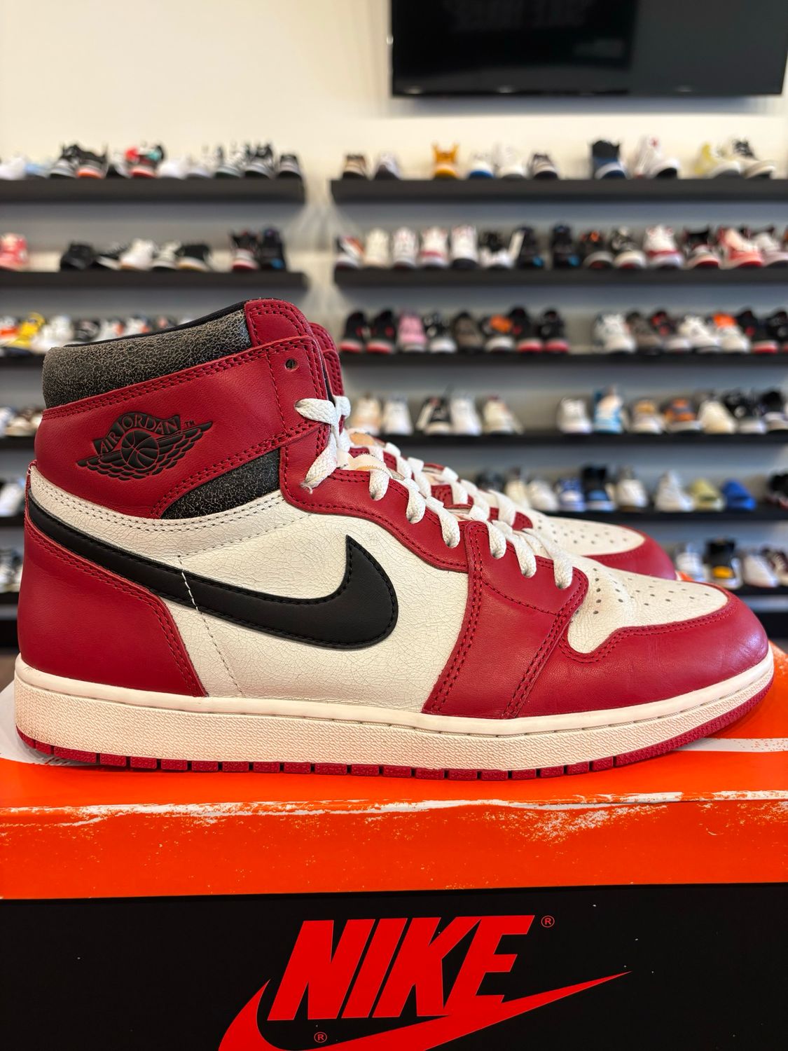 Jordan 1 Lost and Found Size 12 Pre-Owned