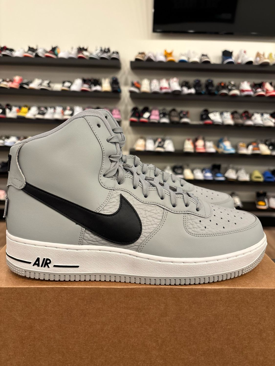 Nike Air Force 1 High NBA Silver Size 12 Pre-Owned (No Box)