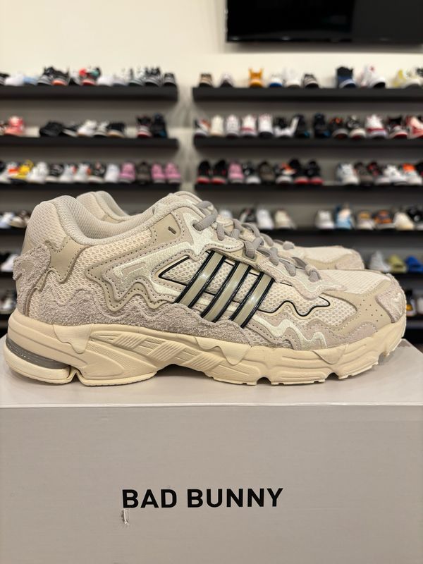 Adidas Bad Bunny Response CL Wonder White Size 9 Pre-Owned