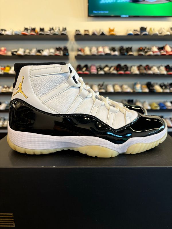 Jordan 11 Gratitude Size 10 Pre-Owned