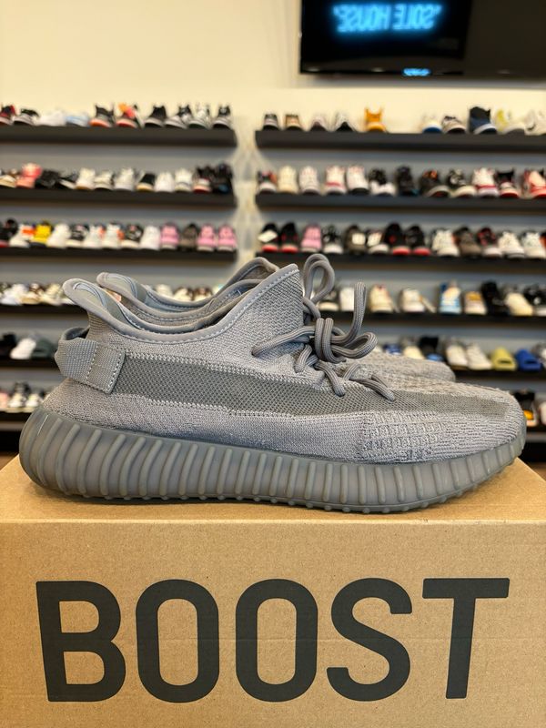 Yeezy 350 V2 Steel Grey Size 11 Pre-Owned