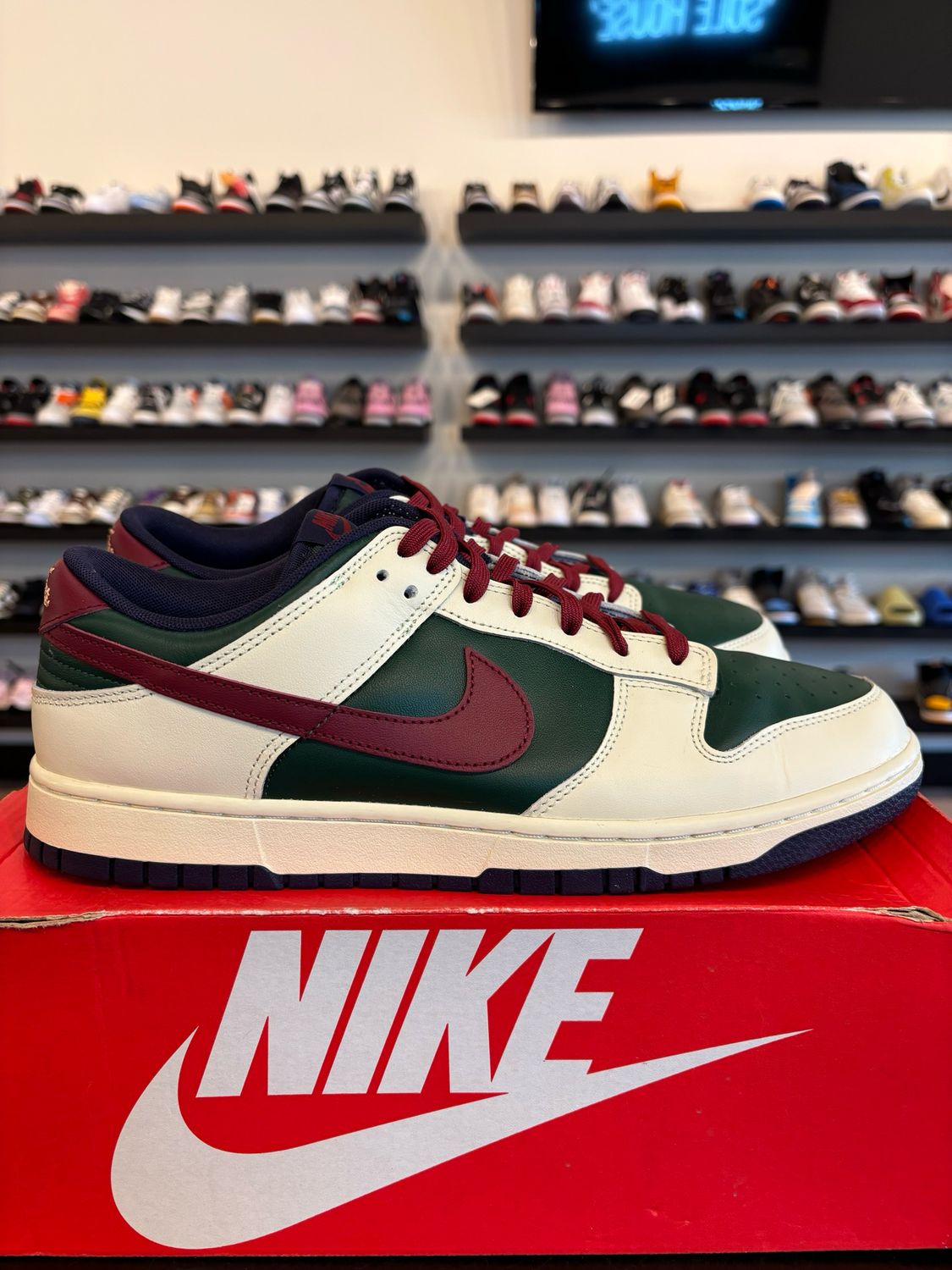 Nike Dunk Low Fir Green Size 12 Pre-Owned