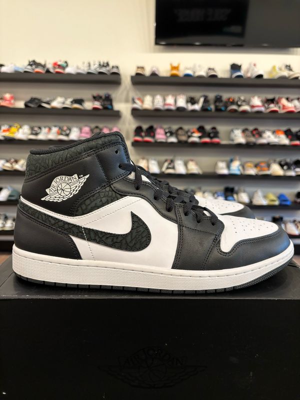 Jordan 1 Panda Elephant Size 13 Pre-Owned