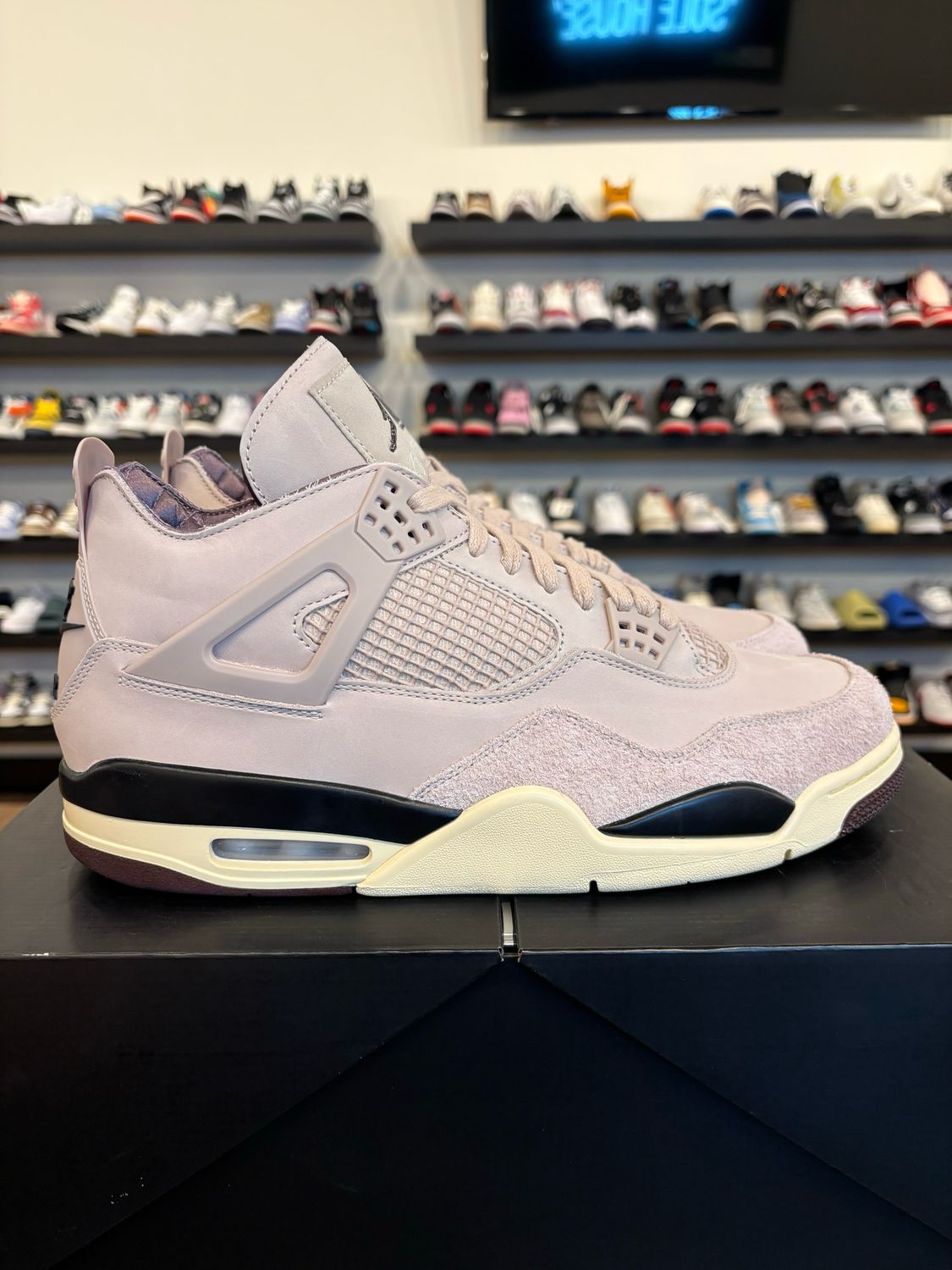 Jordan 4 A Ma Maniere Fossil Size 12.5 (14W) Brand New