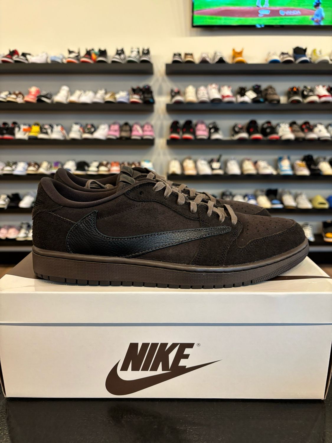 Jordan 1 Low Travis Scott Velvet Brown Size 12 Pre-Owned