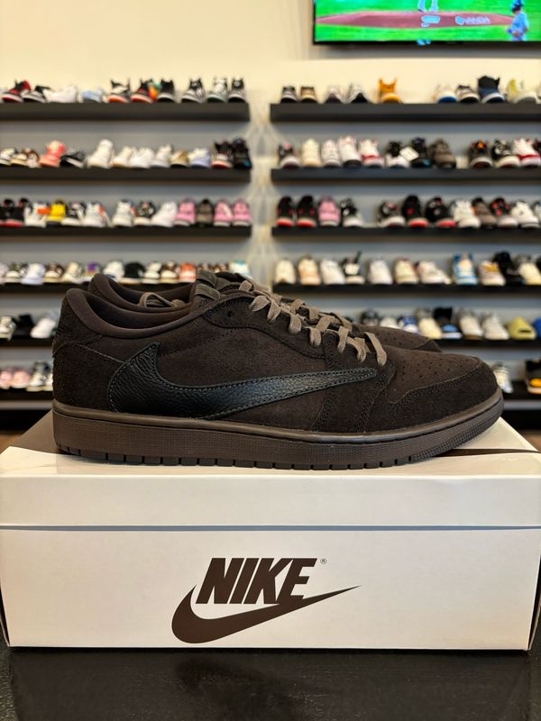 Jordan 1 Low Travis Scott Velvet Brown Size 12 Pre-Owned