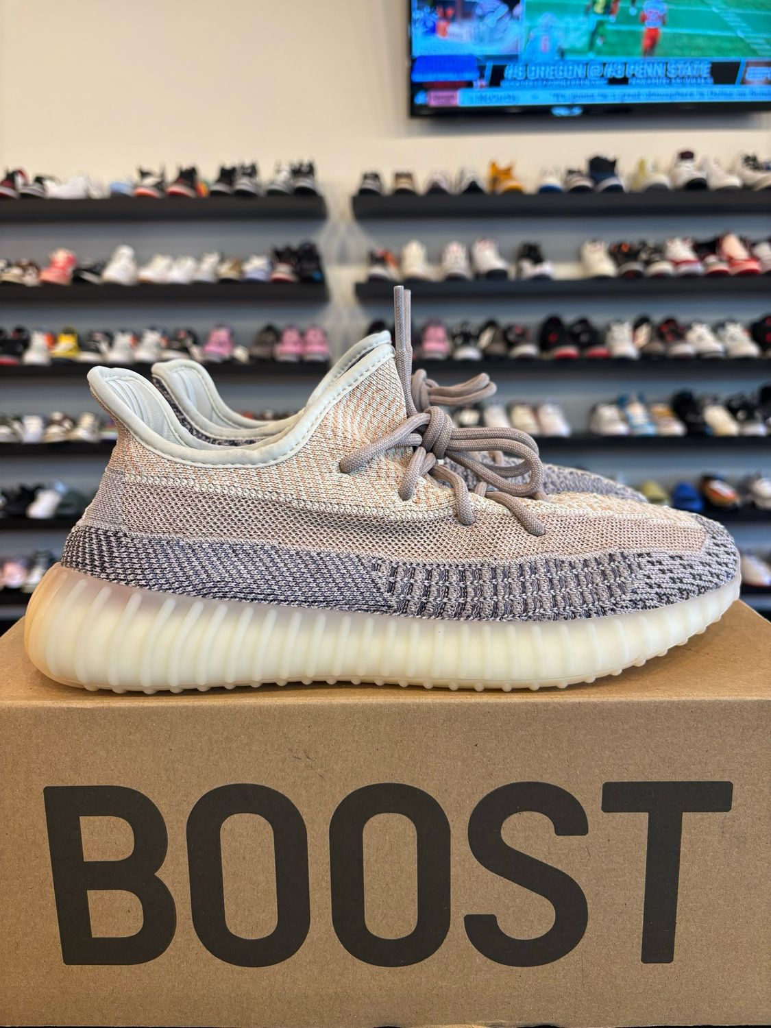 Yeezy 350 V2 Ash Pearl Size 9.5 Brand New