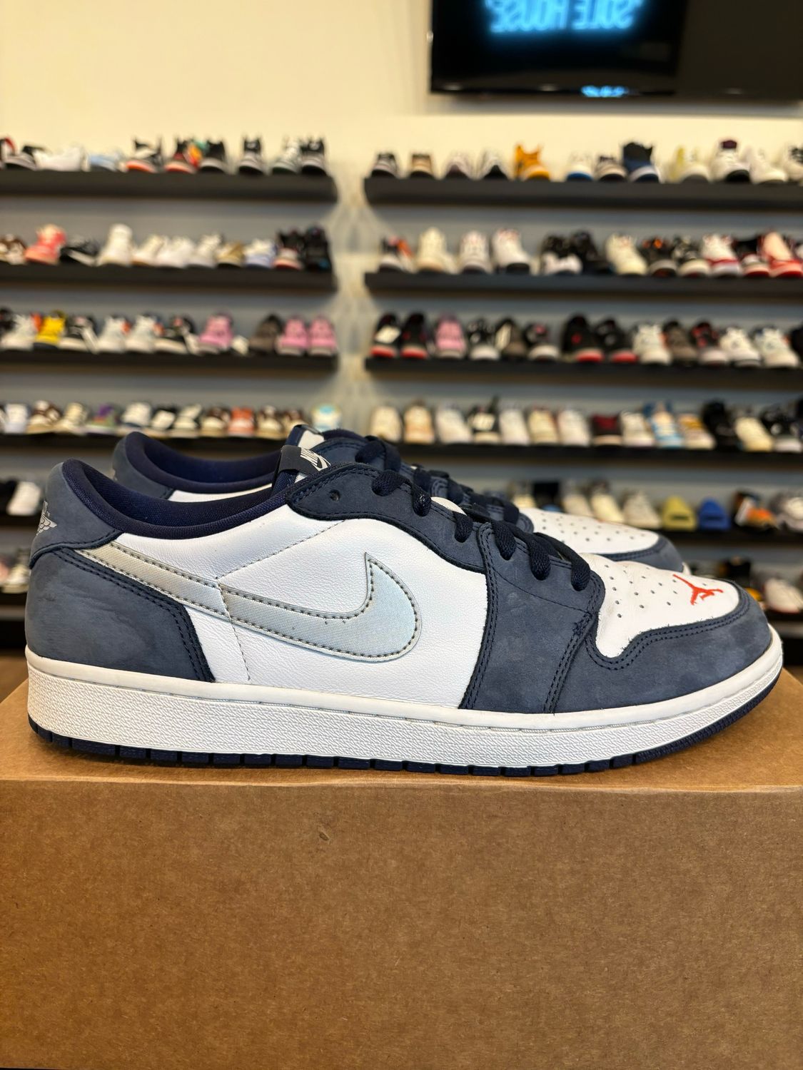 Jordan 1 Low Eric Koston Navy Size 12 Pre-Owned (No Box)