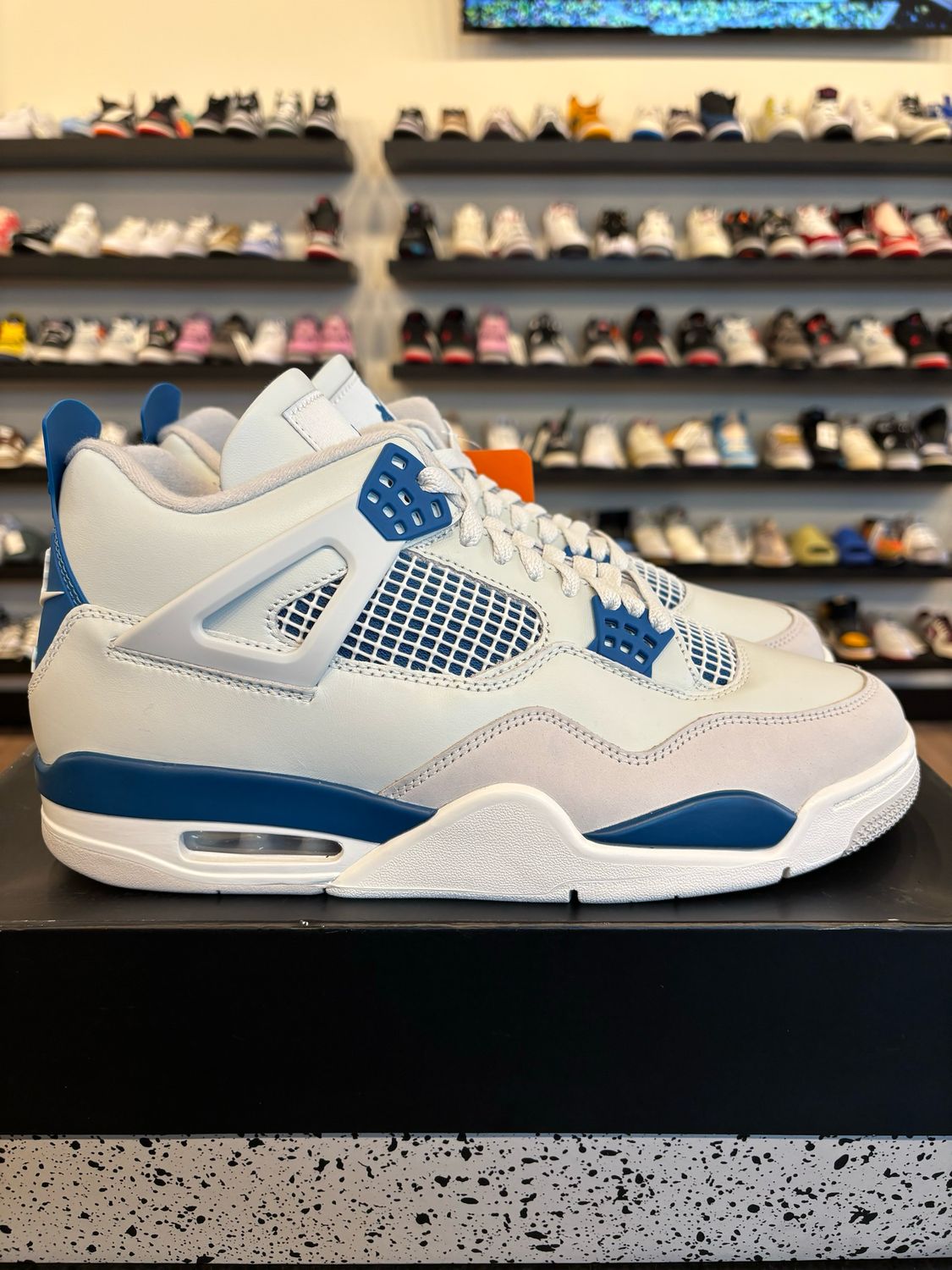 Jordan 4 Military Blue 2024 Size 10.5 Brand New