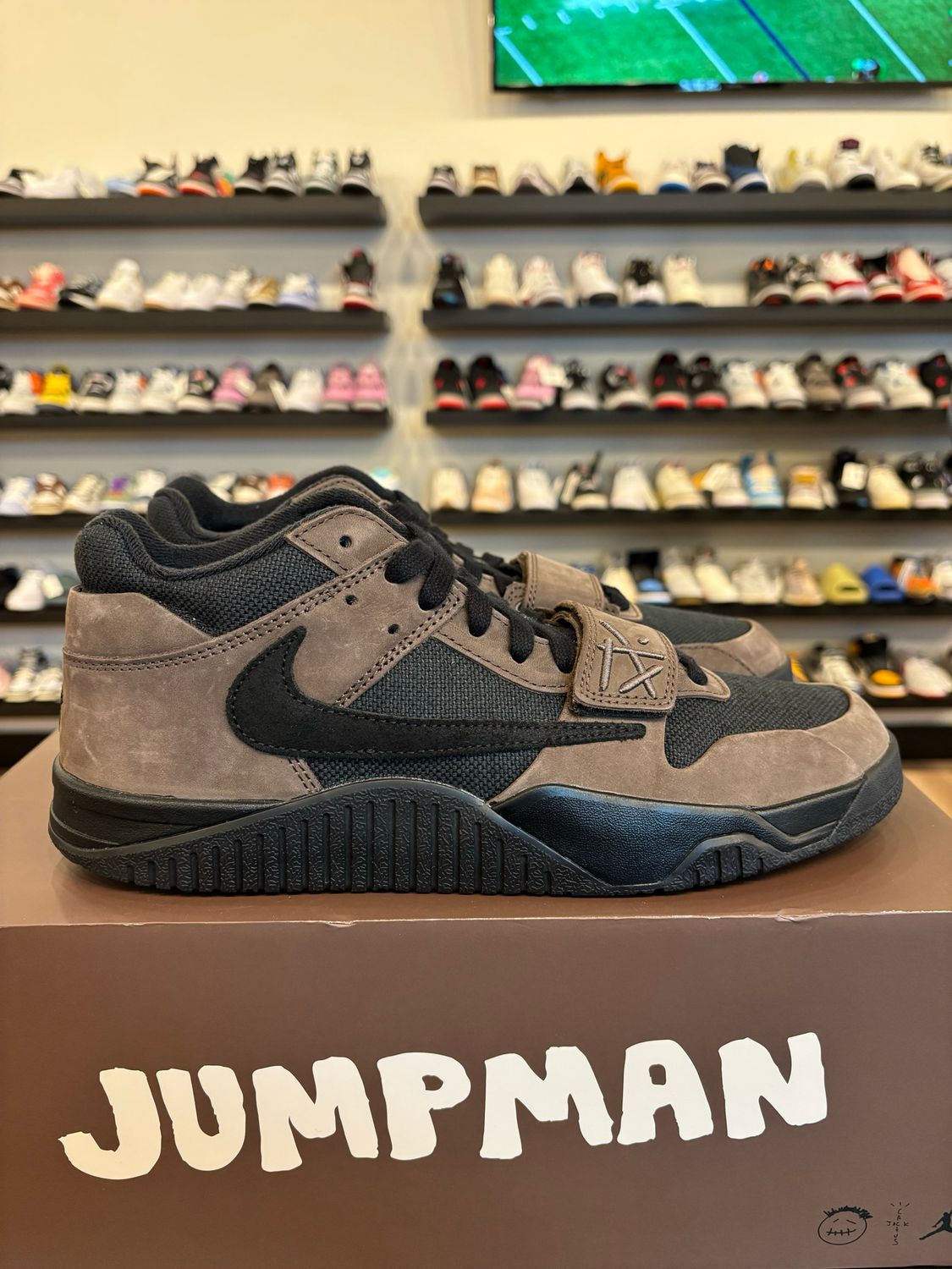 Jordan Jumpman Jack Dark Mocha Size 10.5 Pre-Owned