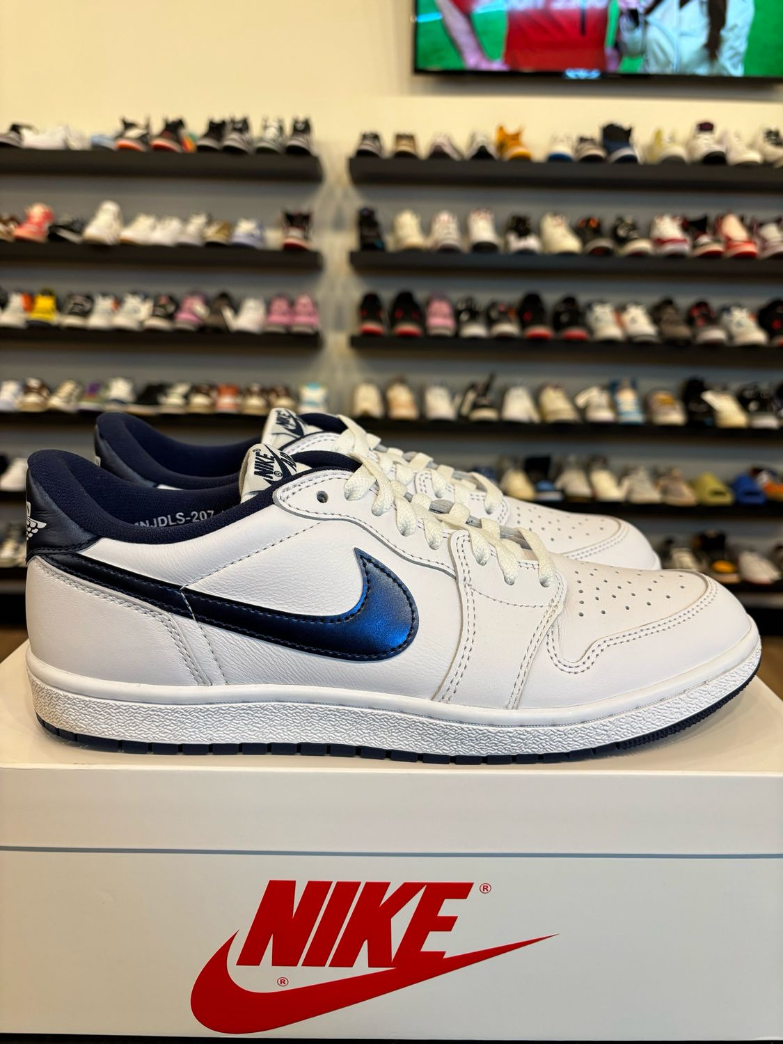Jordan 1 Low 85 Metallic Navy Size 10.5 Pre-Owned