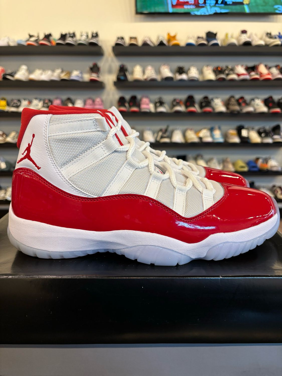 Jordan 11 Cherry Size 10.5 Pre-Owned