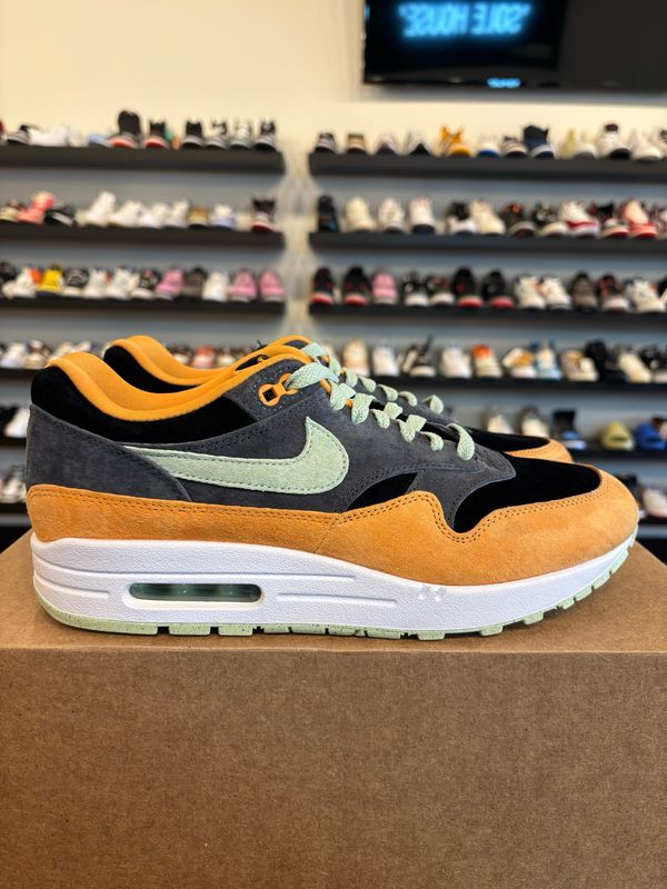 Nike Air Max 1 Duck Honey Dew Size 8.5 Pre-Owned (No Box)