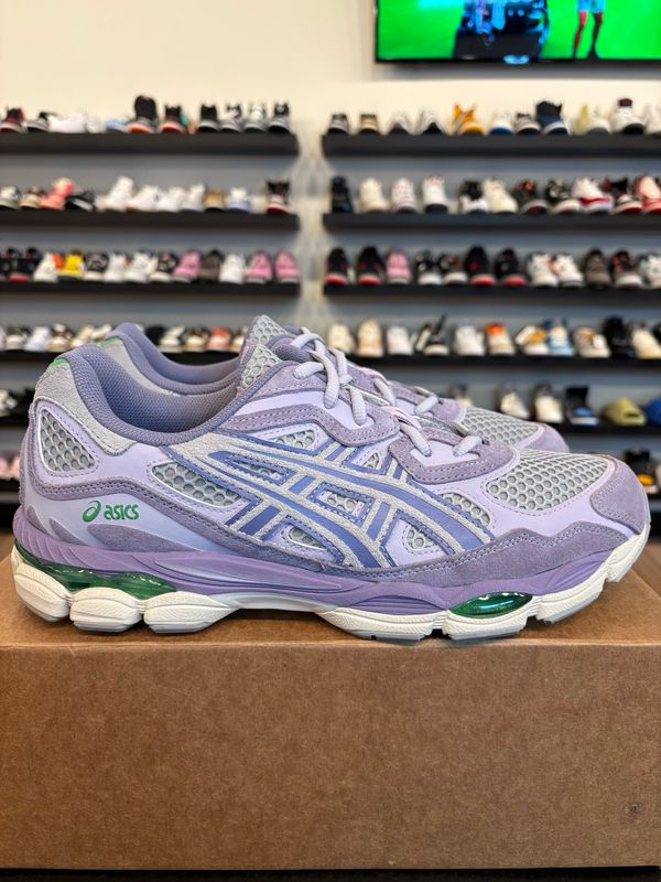 ASICS GEL-NYC Purple Green Size 12 Pre-Owned (No Box)