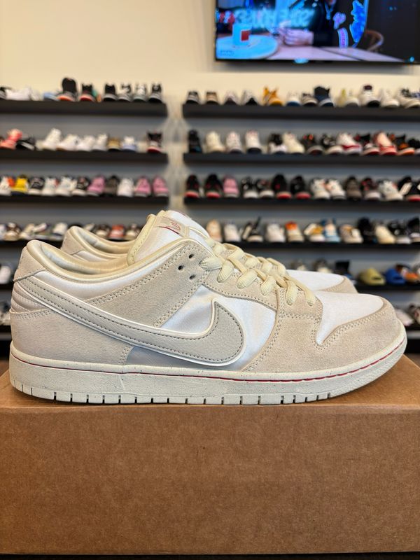 Nike SB Dunk Low City Of Love Bone Size 13 Pre-Owned (No Box)